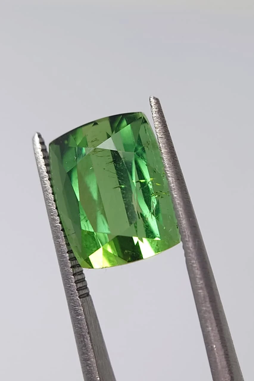 2.65ct Natural Green Tourmaline loose Gemstone from Nigeria — view 3